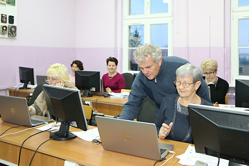 Dla seniorów: Podstawy komputera i Internetu